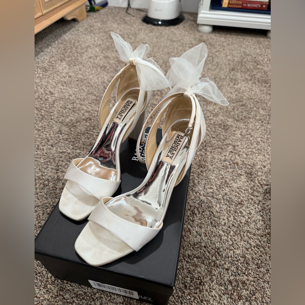 Badgley Miscka Wedding Bow Heels
